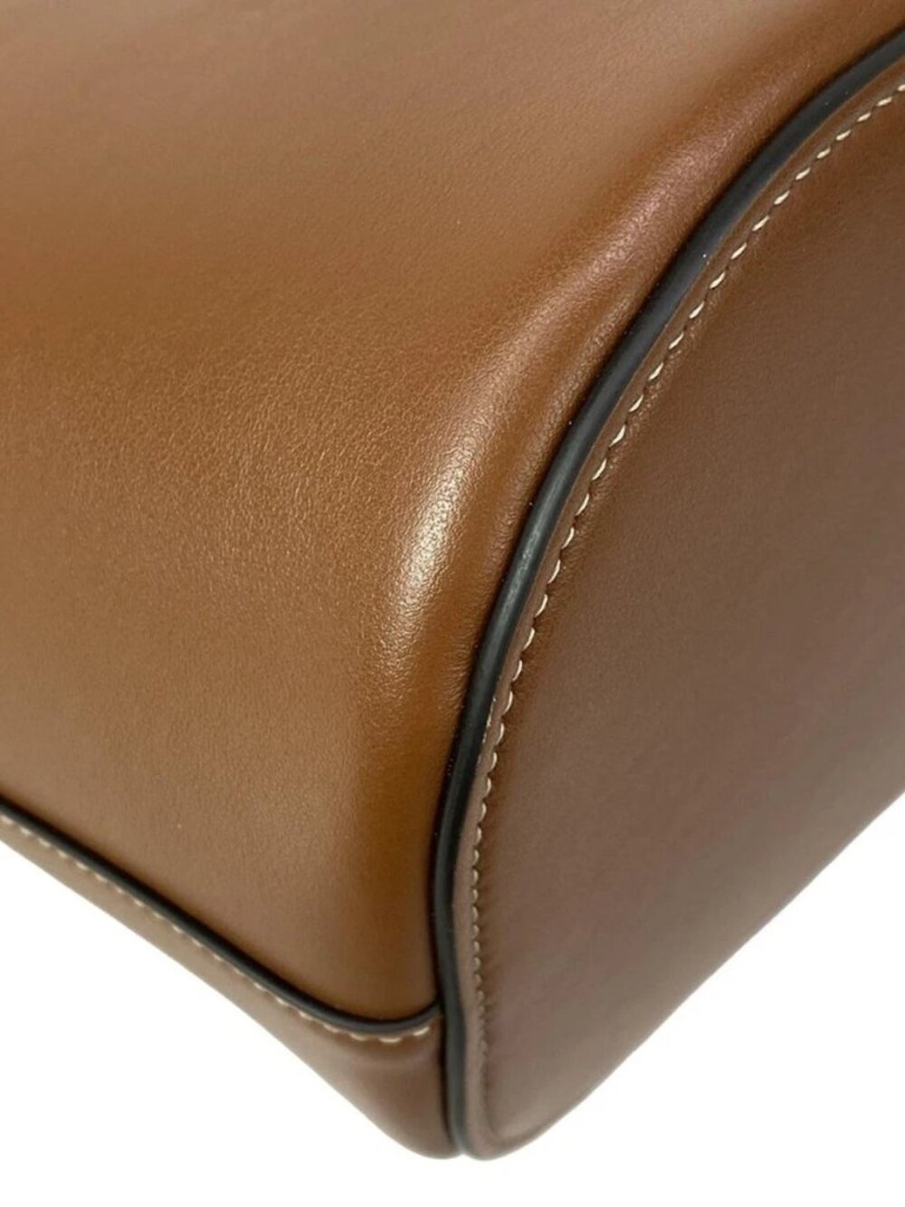 CELINE Medium Bucket Louise 116613FX9.04LU Tan (Brown) Smooth Calfskin - Picture 3 of 16